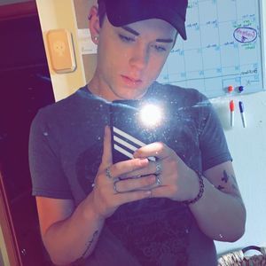 Meet your Posher, Dylan